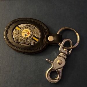 Pittsburgh Steelers Black Leather Keychain